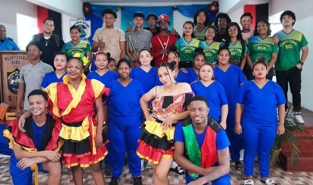 Intercambio cultural entre universitarios e internos del sistema penitenciario de Bluefields
