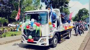 Familias de San Marcos, reciben nuevo camión recolector de basura