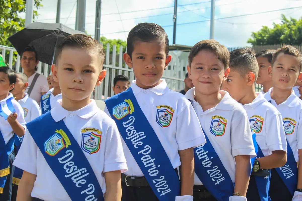 Nicaragua desborda amor con vibrantes desfiles patrióticos