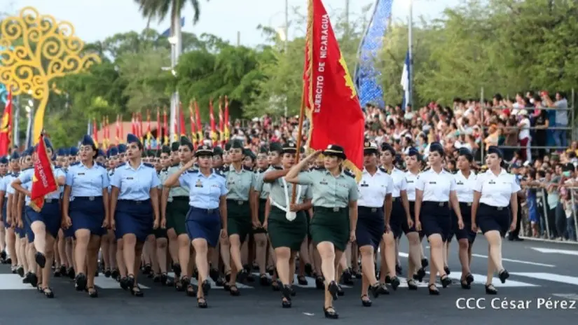 Rosario destacó presencia femenina en el desfile 45º del ejército de Nicaragua