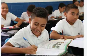 Exitoso inicio de matrículas escolares y universitarias para el ciclo 2025