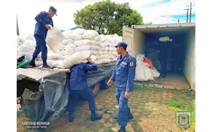 Ejército de Nicaragua entrega ayuda a familias en Costa Caribe