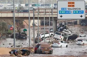 Asciende cifra de victimas por inundaciones en Valencia, España