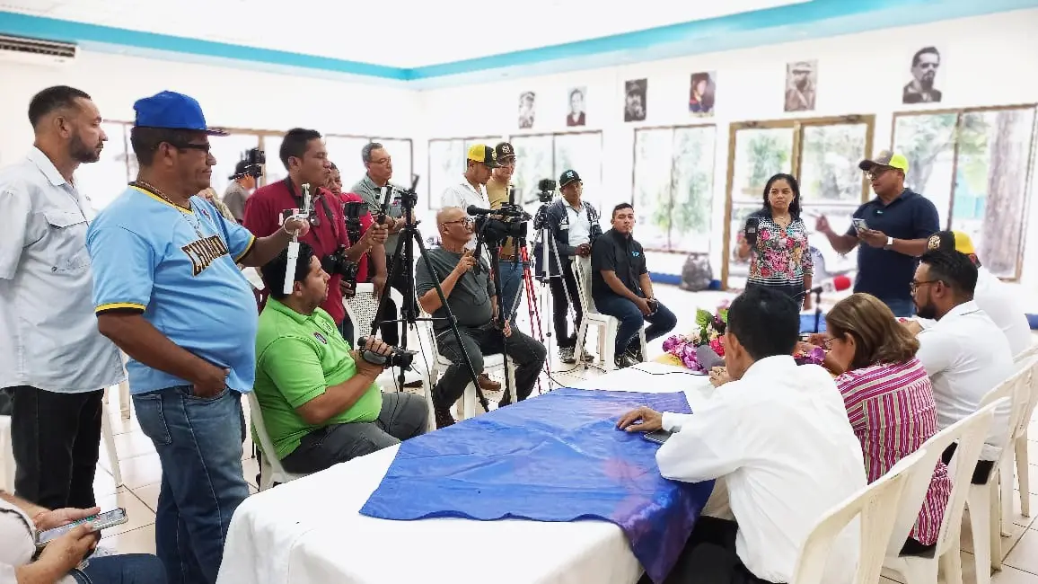 Tigres de Chinandega se prepara para la Liga de Béisbol Profesional