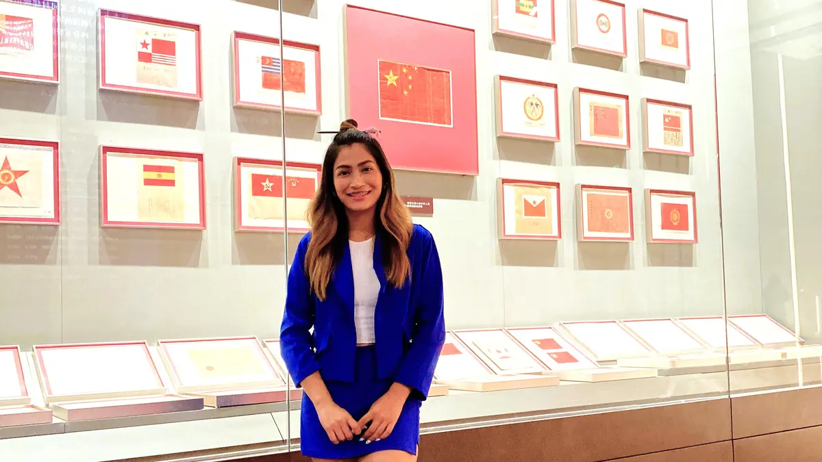 Periodistas latinoamericanos visitan el museo del Partido Comunista de China