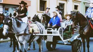 Diriamba la "cuna del Güegüense" festiva con un desfile hípico tradicional
