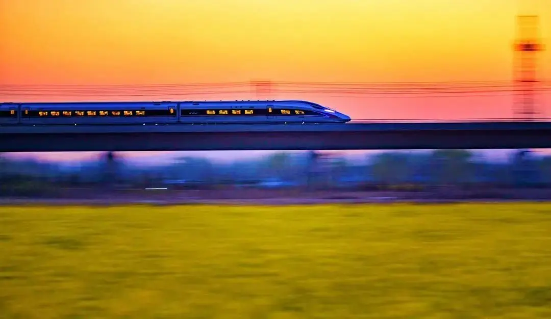 China tiene el tren de alta velocidad más grande del mundo