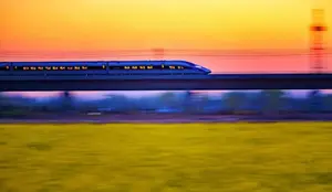China tiene el tren de alta velocidad más grande del mundo