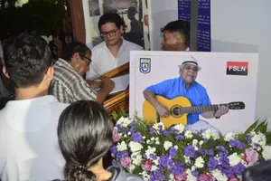 León homenajea a 