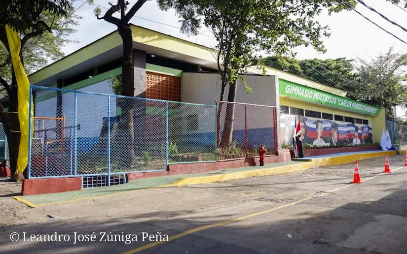 Gimnasio multiusos Roberto Huembes totalmente renovado