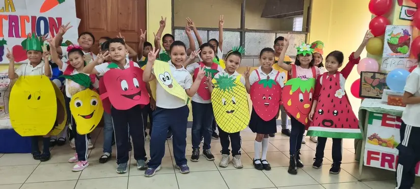 Padres aseguran cupo para los pequeños en el Año Escolar 2025