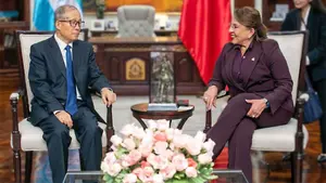 Honduras y China firman acuerdos para mejorar la cooperación internacional