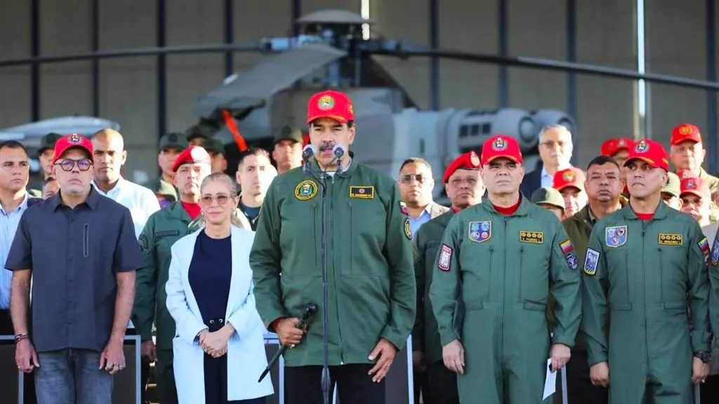 Presidente Maduro reconoce el legado de la Aviación Militar Bolivariana