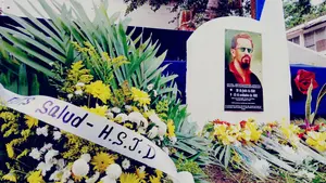 Reconocen a docentes en Diriamba en homenaje al Cmdte. Carlos Fonseca
