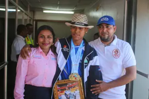 Diran Hernández, orgullo de Nicaragua, regresa con 4 medallas de oro