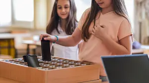 Nuevo proyecto busca limitar celulares en las escuelas de Brasil