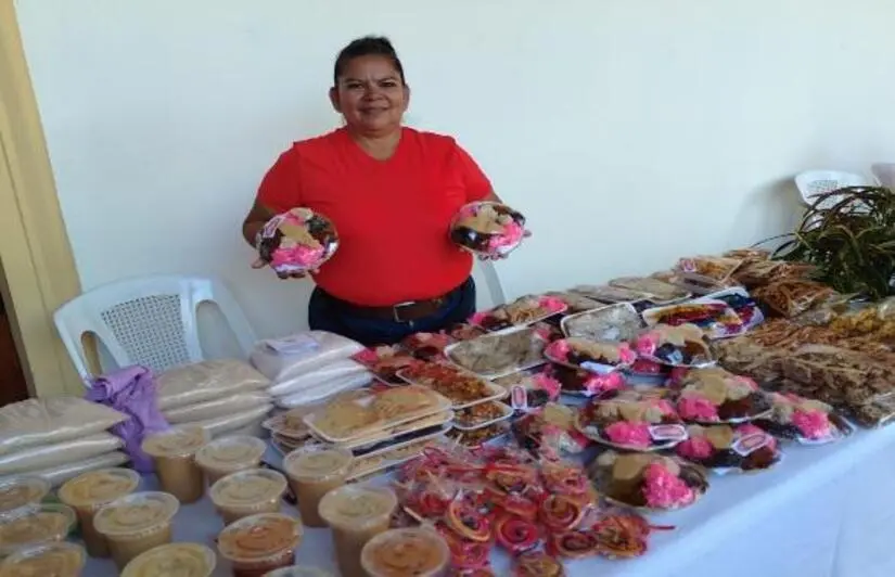 Ferias y mercaditos generan buenos ingresos en celebración de la Purísima