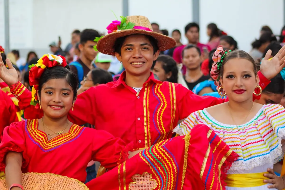 Masaya celebra el baile de marimba más grande de Nicaragua