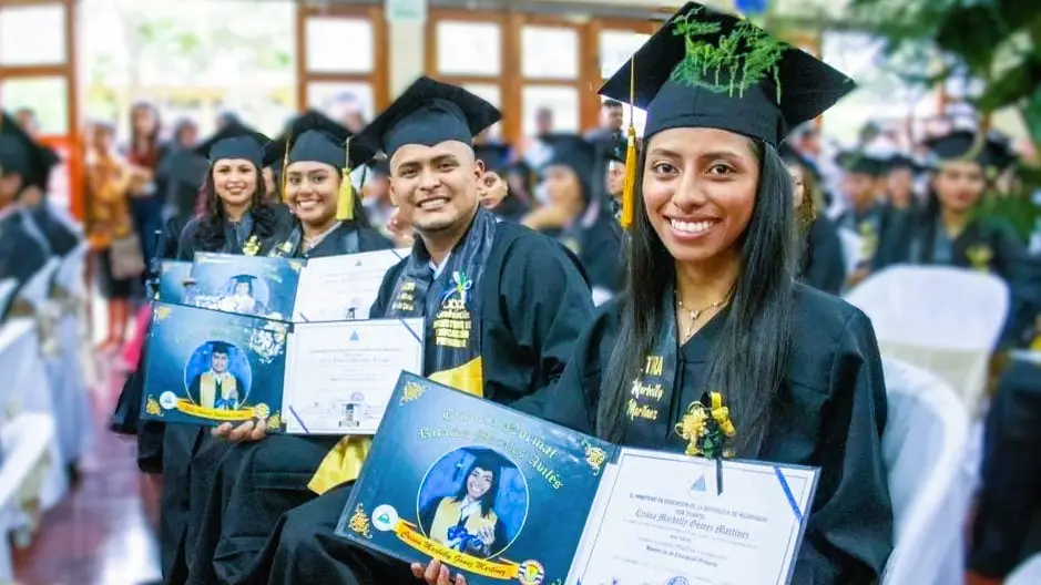 Nicaragua suma 89 profesionales comprometidos con la educación