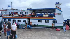 Familias nicaragüenses se dirigen a Corn Island
