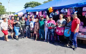 Comienza feria escolar 2025 en el mercado Roberto Huembes