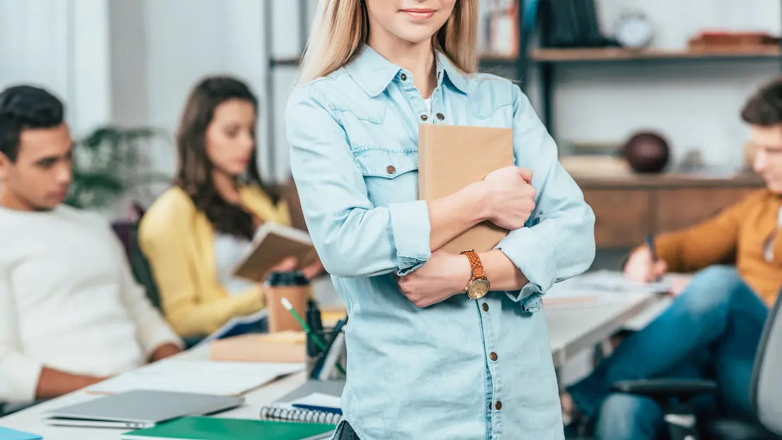 EE.UU. elimina examen básico para aspirantes a docentes