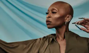 Cynthia Erivo es reconocida como 'Mujer del Año' por Harvard