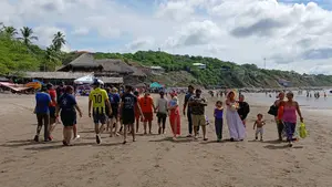 Carazo vive el inicio del Año Nuevo con familias en sus balnearios
