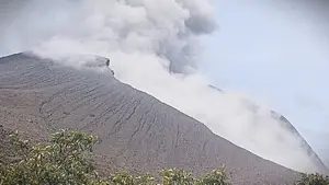 INETER en monitoreo constante del volcán Telica tras exhalaciones de gases