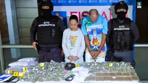 Capturan en Medellín a pareja que tallaba drogas como caricaturas para jóvenes
