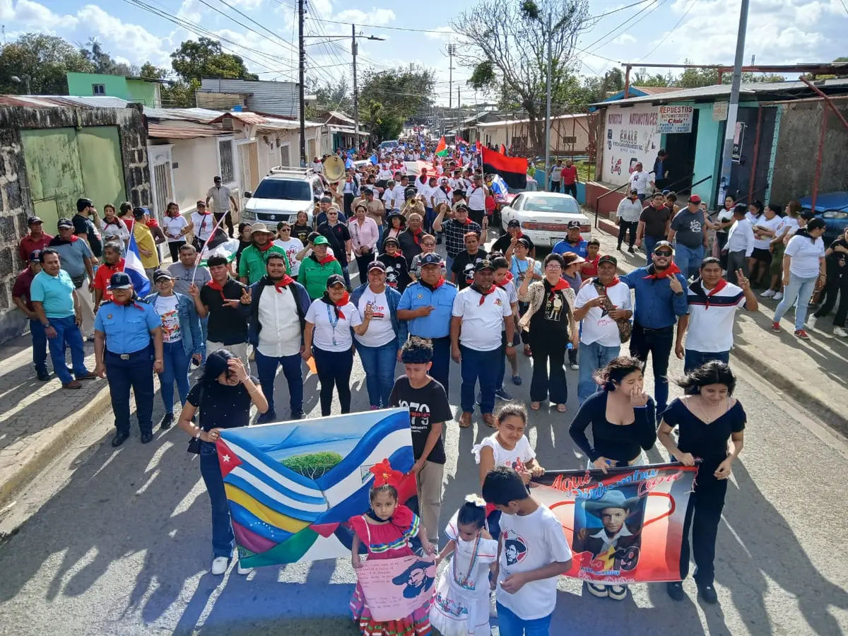 Diriamba rinden homenaje al General Sandino en multitudinaria caminata