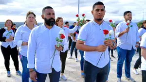 Juventud nicaragüense honra a Sandino en la Loma de Tiscapa
