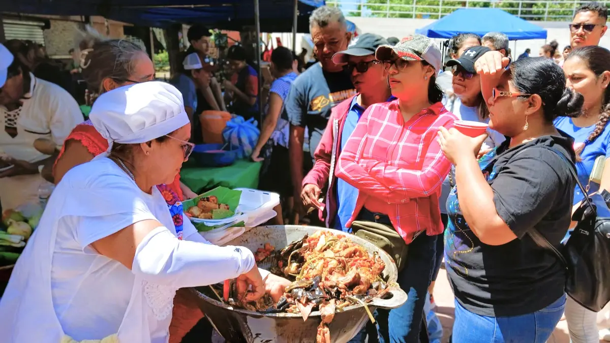 Éxito total el Festival del Baho y el Fresco de Cacao