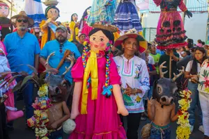 Masaya celebra su identidad con un derroche cultural en el desfile de gigantografía
