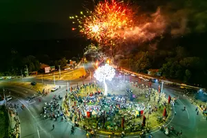 Masaya honra a sus héroes con desfile cultural y la inauguración del Árbol de la Vida