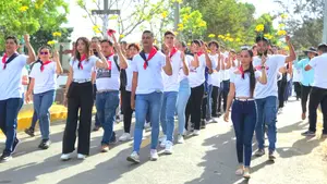 Juventud rinde tributo a Camilo Ortega con ofrenda floral