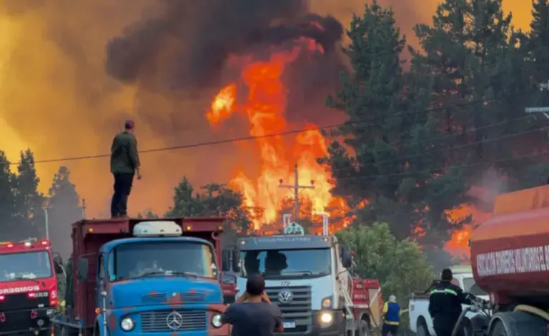 Denuncian que los incendios en la Patagonia argentina son intencionales