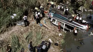 Trágico accidente de autobús en Guatemala deja 54 fallecidos