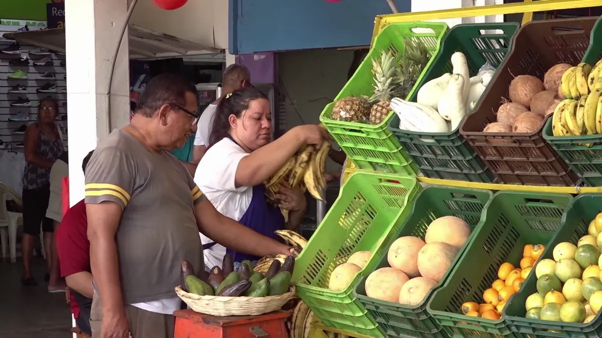 Precios de la canasta básica se mantienen estables, con bajas significativas