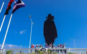 Veteranos por la Paz visitan Loma de Tiscapa y rinden homenaje a Sandino