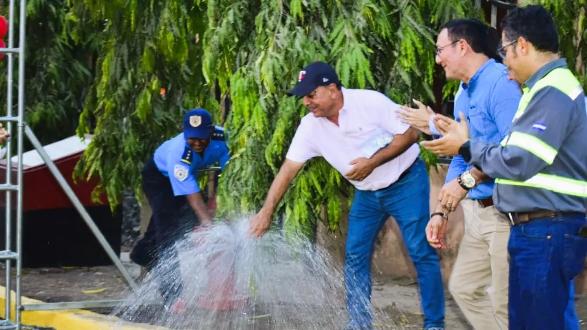 Nueva obra de agua potable beneficia a miles en Mina El Limón