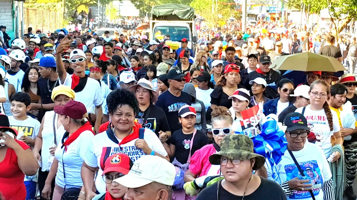 Caminata en Managua destaca la valentía de la mujer revolucionaria