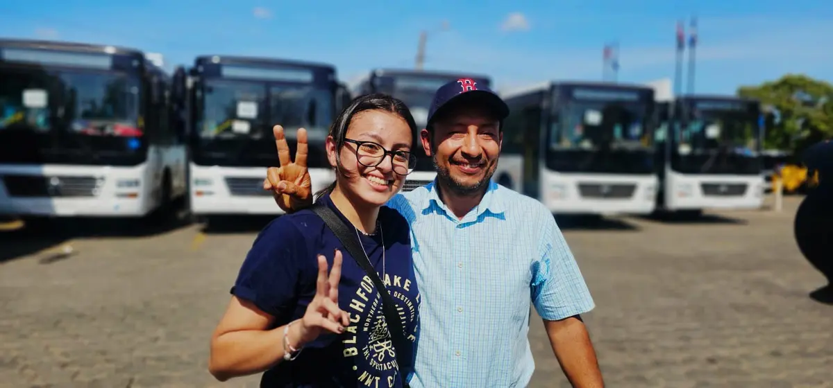 Nuevos buses llegan a 28 cooperativas, manteniendo el costo del pasaje