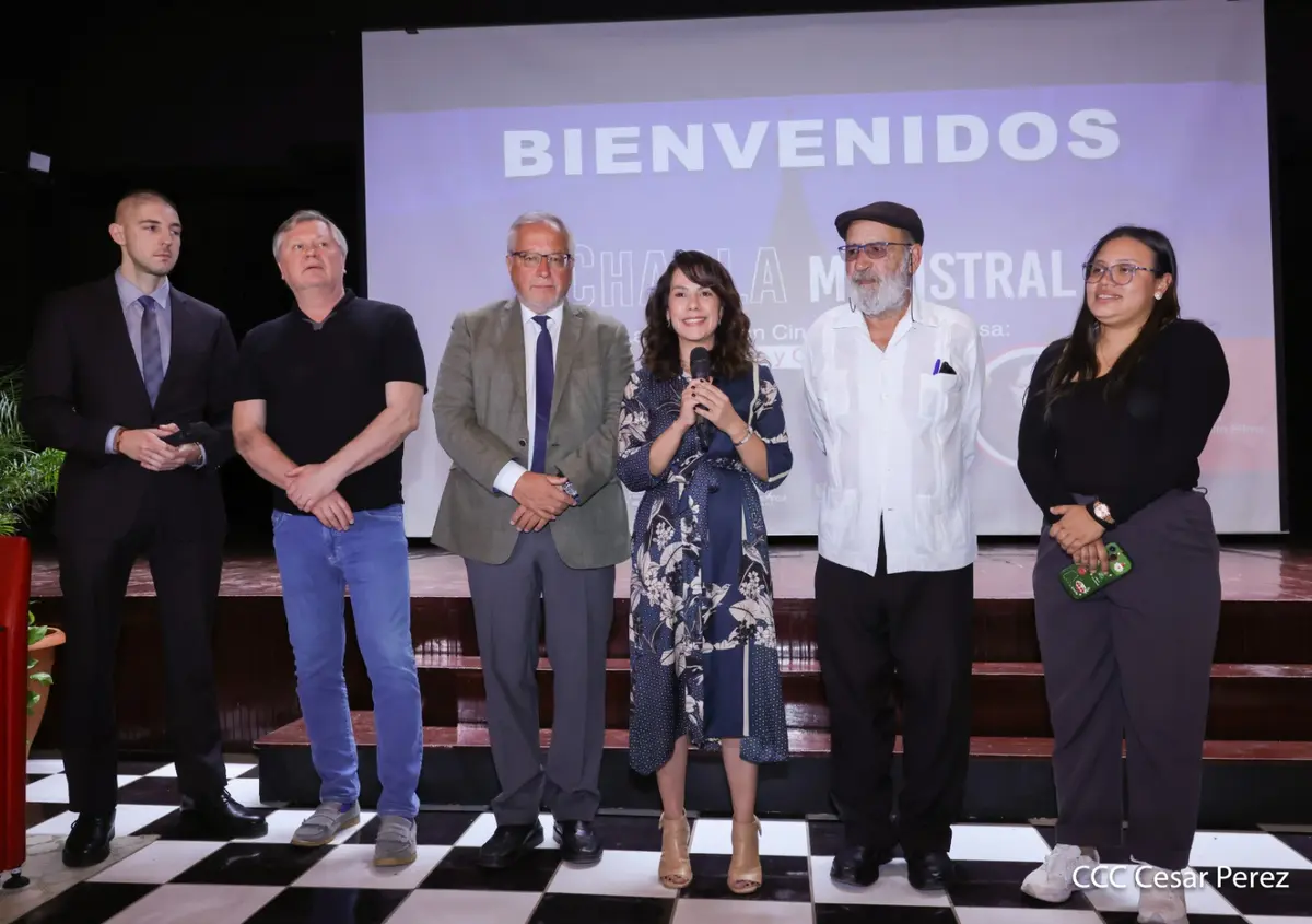 Cineasta Ruso comparte sobre Cinematográfica con jóvenes nicaragüenses