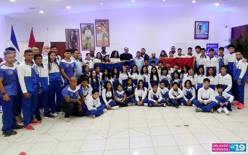 Delegación de Karate Do abanderada para competir en el Campeonato Centroamericano