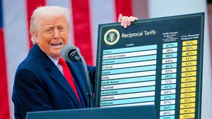 Estados Unidos dividido por los aranceles: 12 estados demandan a Trump