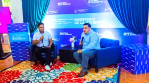 Nicaragua impulsa a los Jovenes con Feria de Educación Continua