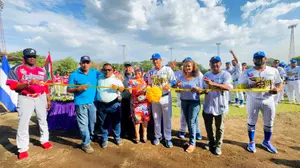 Inauguran primera etapa de la rehabilitación del estadio en Chinandega