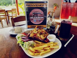 Disfruta de mariscos y carnes en el restaurante "El Cañón" en Diriamba