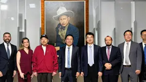 Comandante Daniel se reúne con el presidente de Huawei Latinoamérica